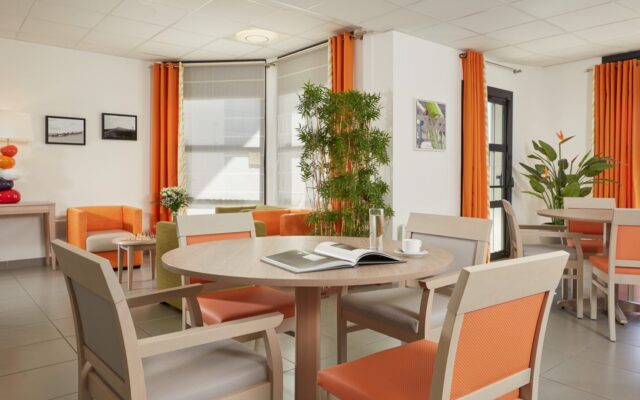 GrandSalon2